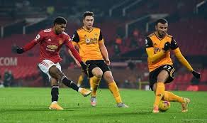 90 min united have disappeared the final few minutes pretty competently, but wolves have five minutes of added time to save themselves. Man Utd Player Ratings Vs Wolves Rashford Scores Late Winner Football Sport Express Co Uk