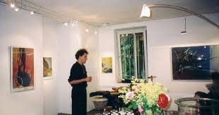 Peter Pich Lichtgestaltung Und Galerie Bildbeleuchtung Mit Spots System Volo Bildbeleuchtung Beleuchtung Licht