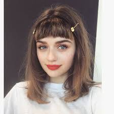 белый плен смотреть бесплатно в хорошем качестве Hd 720 Joey King On Instagram Red Lips And Flower Clips For Wonderland Today Oh And Bangs Thekissingbooth Joey King Kissing Booth Beauty