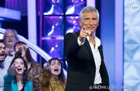Avec 323 000 euros gagnés en seulement 35 participations, margaux fait partie des plus grands maestros de « n'oubliez pas les paroles ». N Oubliez Pas Les Paroles Le Tournoi Des Maestros Demarre Le 28 Mars Sur France 2 Puremedias