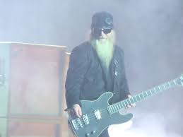 Zz top bassist dusty hill, one of the texas blues trio's bearded figures, died at his houston home, the band announced wednesday on facebook. Dusty Hill