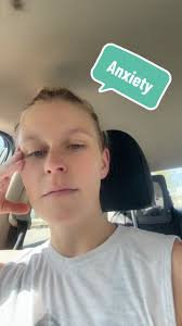 ~ FITNESS ANXIETY 😬 . . . #fitness #gym #workout #fit #fitnessjourney  #fitnessjunkie #love #fitnessaddict #mom #postpartumfitness  #postpartumjourney