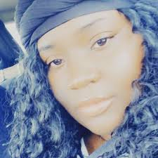 iQueen0989 (@flirtyhershey)