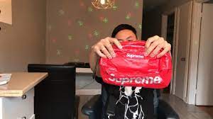 Supreme fw17 waist bag review fall/winter 2017 materials: Supreme Fw17 Waist Bag Unboxing Review Youtube