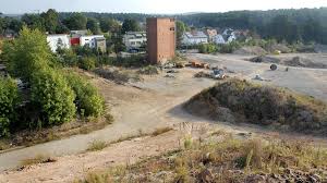 Personen, die zu einem vorkauf berechtigt sind, können dieses recht gegenüber dritten geltend machen und müssen dementsprechend beim kauf einer bestimmten immobilie bevorzugt werden. Spardorf Ubt Bei Alter Ziegelei Vorkaufsrecht Aus Spardorf Nordbayern