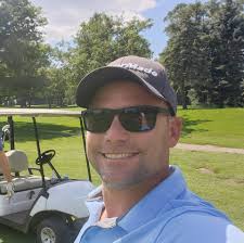 Does he look like he's limping? Hit by a car? Thoughts?