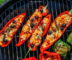 Gefullte Paprika Vom Grill Sevencooks Rezept In 2020 Gefullte Paprika Grillpaprika Paprika
