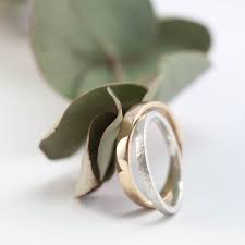 Epingle Sur Nos Alliances Our Weeding Dress