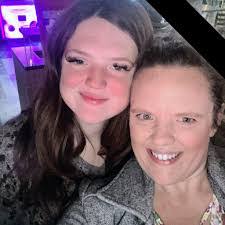 Linda Tkaczyk's Instagram, Twitter & Facebook