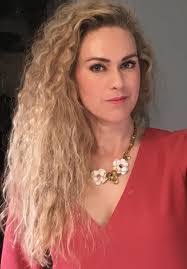 Linda Jayne's Instagram, Twitter & Facebook