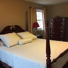 Anchor your master bedroom or guest suite in classic style with this queen panel 4 piece bedroom set. Find More Andrew Malcolm Furniture Queen Anne Brazilian Cherry Queen Size Bedroom Set Price Drop For Sale At Up To 90 Off