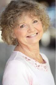 Diann Lee's Instagram, Twitter & Facebook