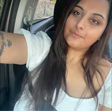 Found a lost dog at Redmond Whole Foods! She's a husky gal! Lmk if you're  looking for her