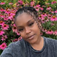 30+ "Lakia" profiles