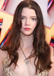 Fan Casting Shelby Flannery as Elena Gamble in Scream VIII