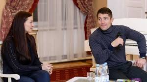 Путь за золотом игр великая начала в 2008 году в пекине, однако тогда юная спортсменка не смогла справиться с волнением и уехала домой. Sofya Velikaya I Aleksej Mishin O Seme Syne I Olimpiade Ikirov Ru Sport V Kirove I Kirovskoj Oblasti