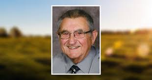 Darlene Neubauer's Instagram, Twitter & Facebook