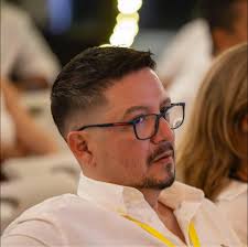 Renting a car: Is it better to rent the car online or going to a place in  San Jose? Could somebody recommend a car rental in San Jose?