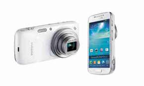 Diese geräte erhalten nach dem aktuellen plan die neue software: Samsung Galaxy S4 Zoom Pc Magazin