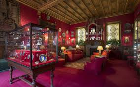 Browse tableclothsfactory's exciting line of big event backdrops & decorations. Beautiful Backdrops For Your Virtual Meetings Waddesdon Manor