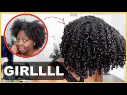 The Jheri Curl Is Back And Natural Hair Influencers Are Loving This New Take On The Throwback Trend Taking Over In 2020 Type 4 Hair Jerry Curl Natural Curls Hairstyles