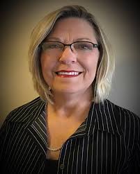 What quilt retreats are available in North Florida for a group of friends?