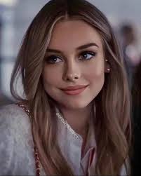 50 ide dandanan keren saka Esther Exposito lan bintang Elite liyane