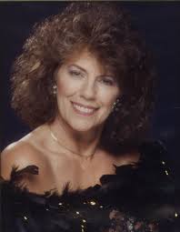 Winnie Hensley's Instagram, Twitter & Facebook