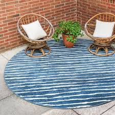 Product title darleen outdoor 7'10 round border area rug, navy and green average rating: Round Outdoor Rugs With Stylish Designs And Patterns