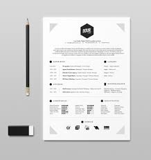 Graphic designer resume summary example graphic designer with a strong background in marketing design. 20 Examples Of Creative Graphic Designers Resumes Laptrinhx