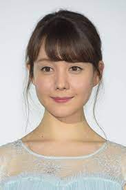 3ステップでトリンドル顔 美人 ハーフフェイス が叶う時短メイク 時短メイク 顔 トリンドル玲奈 メイク