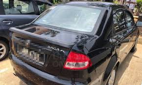 Ibu mangsa dan datuknya pergi ke kereta dan mendapati mangsa dalam keadaan tertiarap di bahagian tempat duduk belakang dan sudah tidak sedarkan diri. Kanak Kanak 2 Tahun Mati Lemas Dalam Kereta Ibu