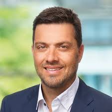 Eric Brune's Instagram, Twitter & Facebook