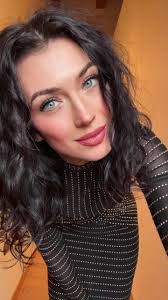 Nicole Calvin's Instagram, Twitter & Facebook