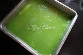 Tak boleh jadi, nak try buatlah. meriah tengok sana sini ada orang jual dan upload gambar boko ubi kayu ni. Kuih Lapis Tepung Ubi Yang Sedap Azie Kitchen