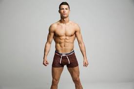Jun 16, 2021 · cristiano ronaldo ist für seinen gesunden lebensstil bekannt. Cristiano Ronaldo Prasentiert Neue Unterwasche Kollektion