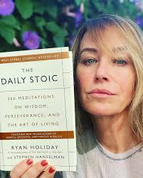 📸 Kady & me practicing being stoic (not easy for us! 🤦‍♀️😽). Love this  epiphany-sparking book—it's a recent gift my dear friend @mary.bruton.photography  sent me. (Thx Mar! ✨🙏✨) One of my favorite