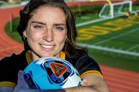 Temecula Valley's Natalie Mitchell is the IE Varsity 2022 girls soccer  player of the year