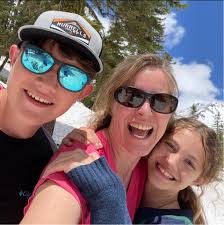 What brand of flotation devices are recommended for toddlers to prevent  skin rashes?