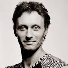 Check out cyril's art on deviantart. Pierre Cyril Bayerische Staatsoper