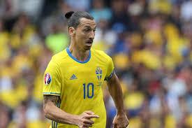 Als sohn eines bosnischen vaters und einer kroatischen mutter wurde er 1981 in malmö geboren und begann dort auch mit dem fußballspielen. Ac Mailand Blitzheilung Zlatan Ibrahimovic Gibt Em Nicht Auf