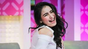 Suara ayu ting ting di tiktok, akang gendang muter maju mundur, begitulah kedengarannya. Mohit Malik Puji Ayu Ting Ting Makin Cantik Di Hut Antv