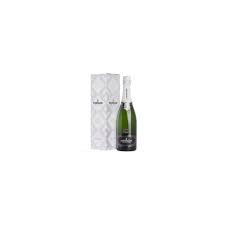 A vintage trentodoc of indisputable quality, obtained exclusively from carefully selected chardonnay grapes. Online Sale Ferrari Perle Bianco Shop Online Ferrari Perle Bianco Italian Trento Doc Sparkling Wine From Italy Trentino