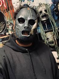 Newest addition to the mask collection!…AHIG Paul (sulfur version) 🤘🏼