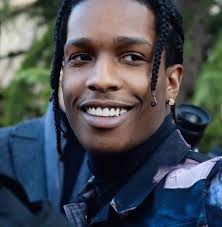 soundsnaked: “https://instagram.com/p/BPjPLw5DOOZ/ ”