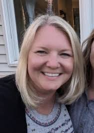 Sarah Wade's Instagram, Twitter & Facebook