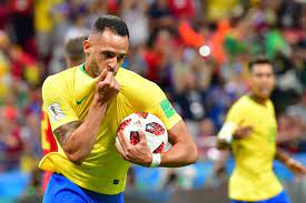 Последние твиты от renato augusto (@renatoaugusto28). Autor Do Gol Brasileiro Renato Augusto Crava Nos Desesperamos Lance
