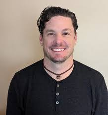 Drew Lewis's Instagram, Twitter & Facebook