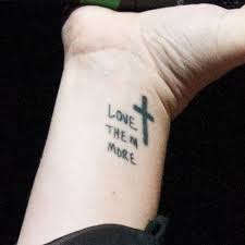 Kelly Clarkson Tattoos Small Tattoos Faith Tattoo On Wrist Meaningful Wrist Tattoos