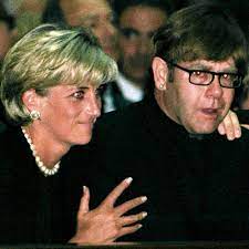 Juli 1997 in miami beach, florida) war ein serienmörder aus den vereinigten staaten, der zeitweise auf der liste der zehn meistgesuchten flüchtigen des fbi geführt wurde. Elton John Kurz Vor Dianas Tod Kam Es Zur Aussprache Gala De